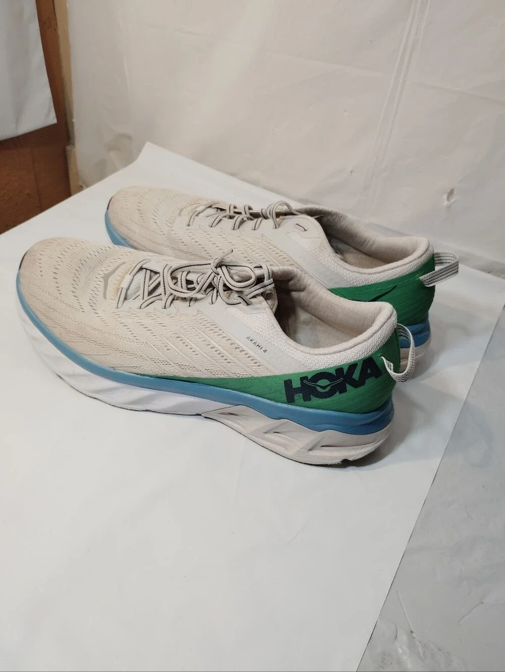 Hoka One One Arahi 4 Shoes Mens Size 13 Gray Running Comfort Walking Sneakers